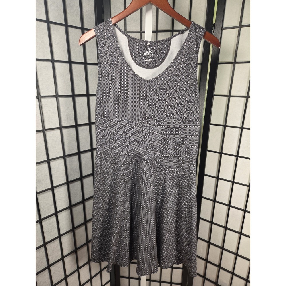 Prana‎ Amelie Dress Size L Gray Black V-Neck Sleeveless Stretch Knee Length
